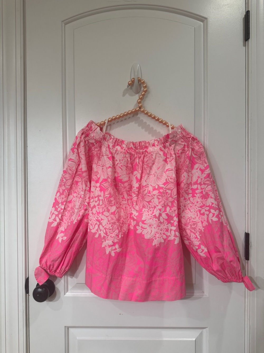 Off-Shoulder Pink Floral Blouse - Picture 3 of 8